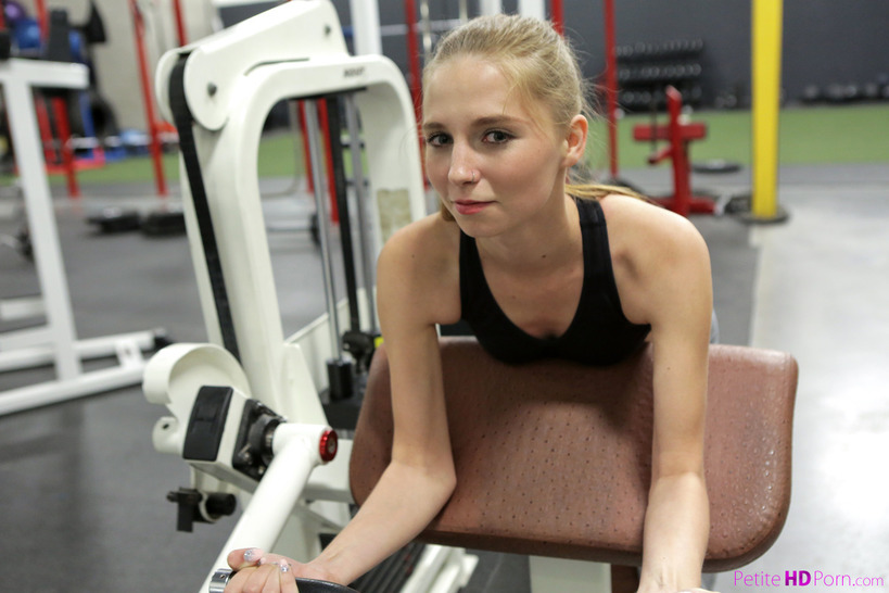 Ava Parker Sex At The Gym 03