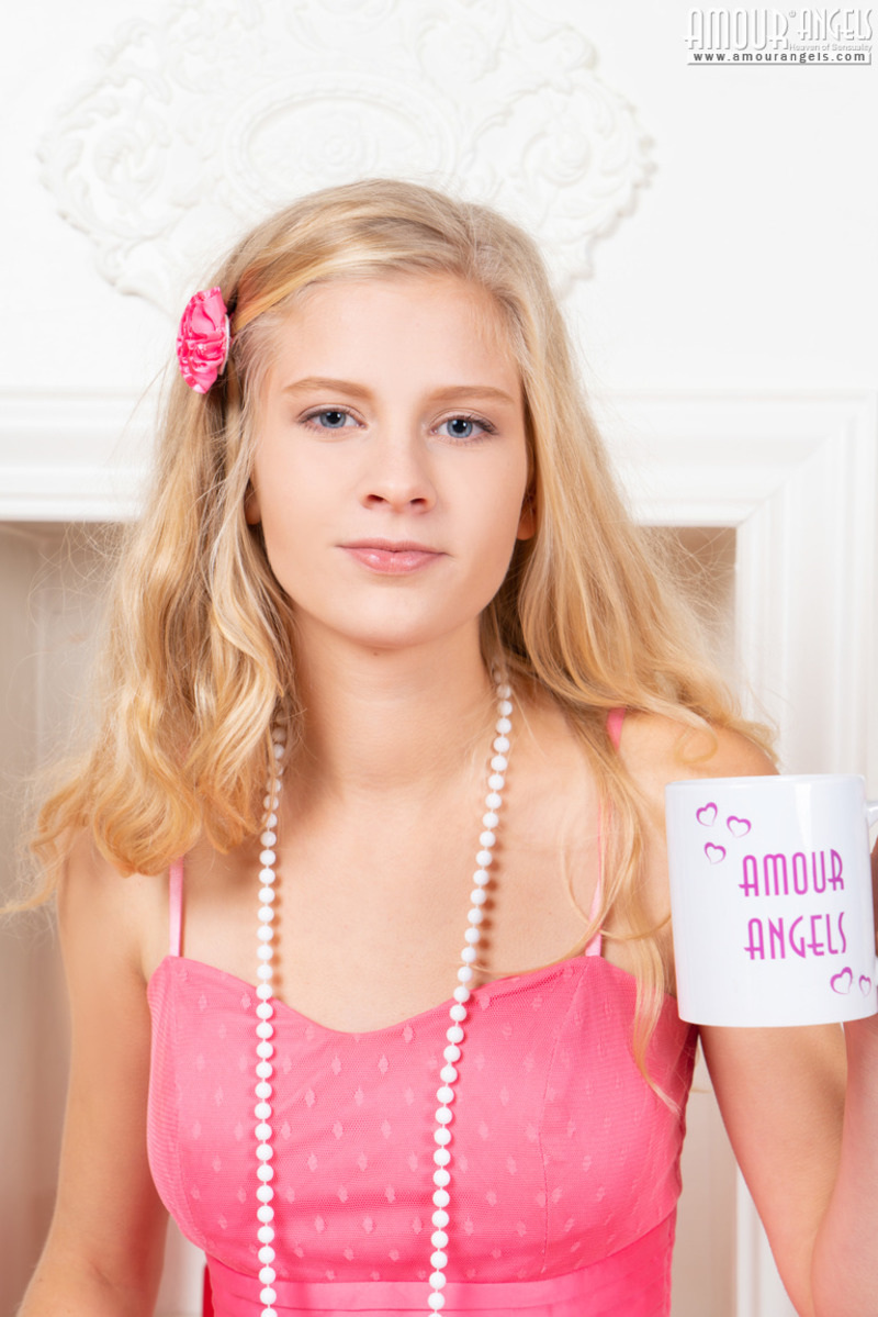 Cute teen in pink outfit 01