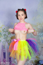 Cutie shows her pussy 01