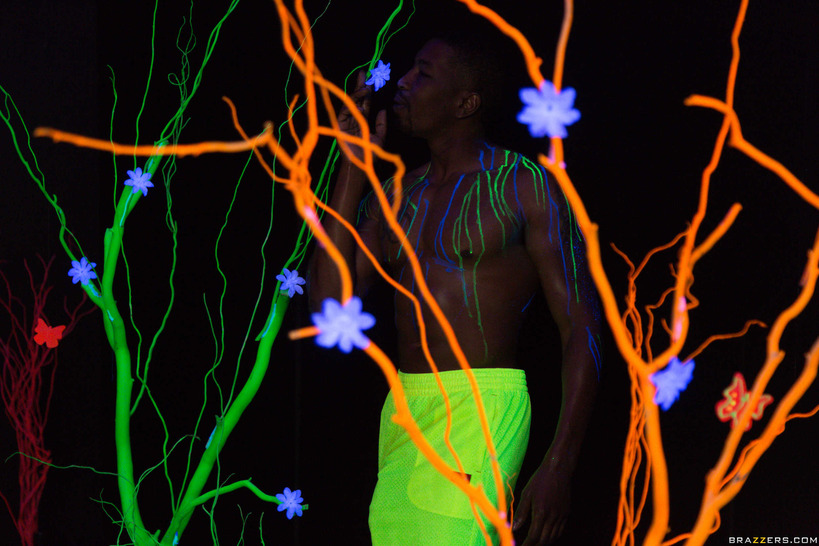 Isiah, you had the best job in America this week. Got to fuck Angela and got paid for it. 00