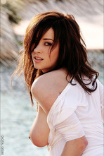 Taylor Vixen Wet Boobs 13