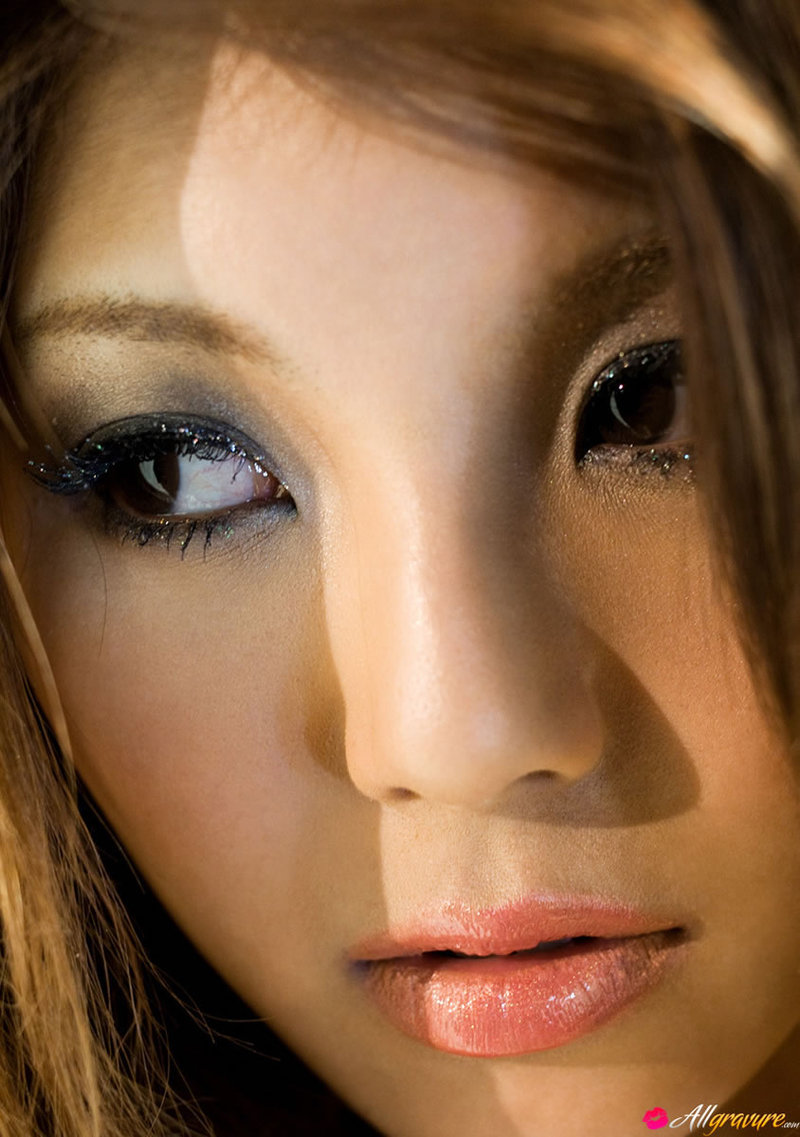 Azumi Harusaki Hot Babe In Sexy Corset 11