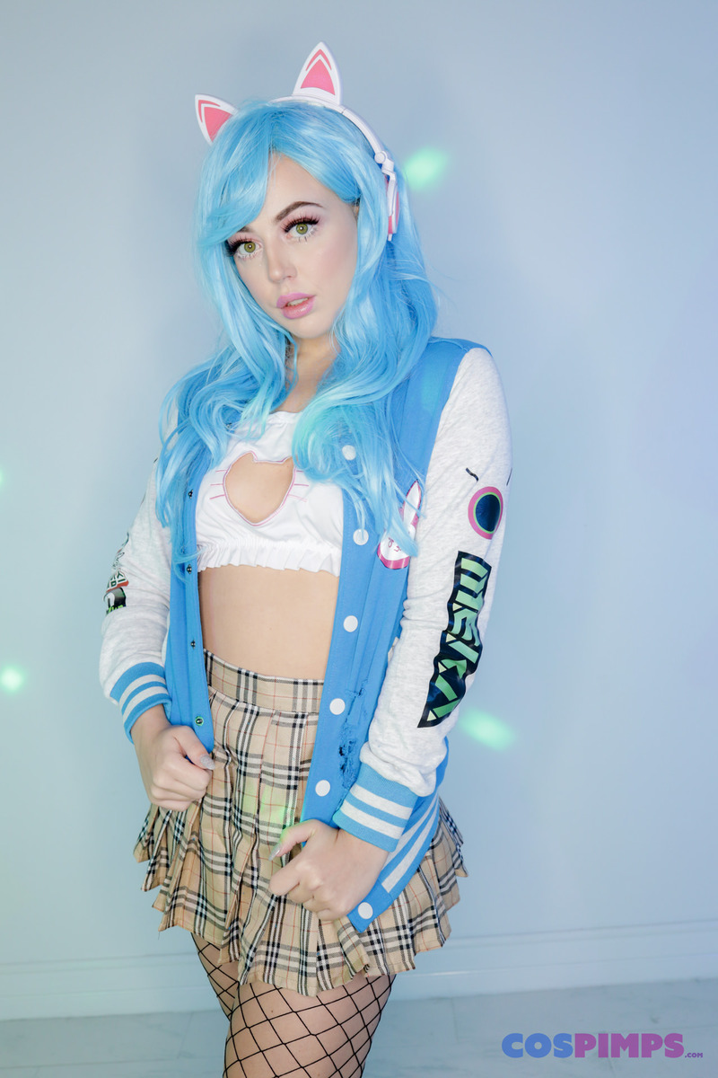 Music Makes Me Horny 00