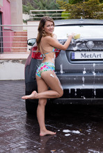 Bikini car wash 00