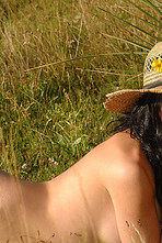 Jaqui Hot Girl Posing Nude Outdoors 01