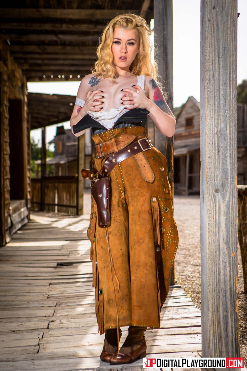 Sexy Cowgirl Strips 02