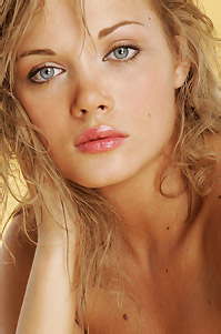 Sybille Sexy Blue Eyes